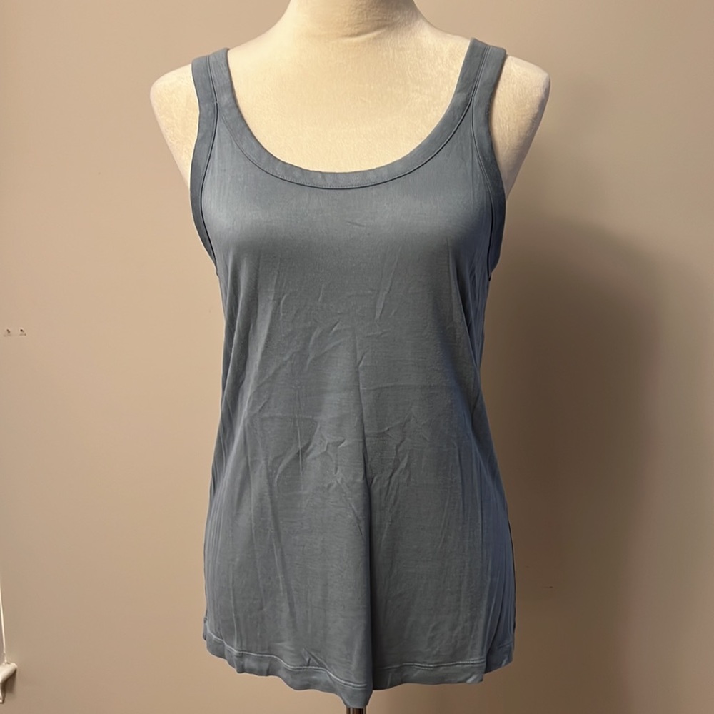 3 FOR $40 - Banana Republic Tank. Size M